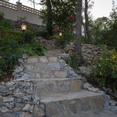 Silom House * Sant Pere De Ribes