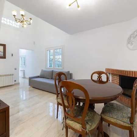 Silom House * Sant Pere De Ribes